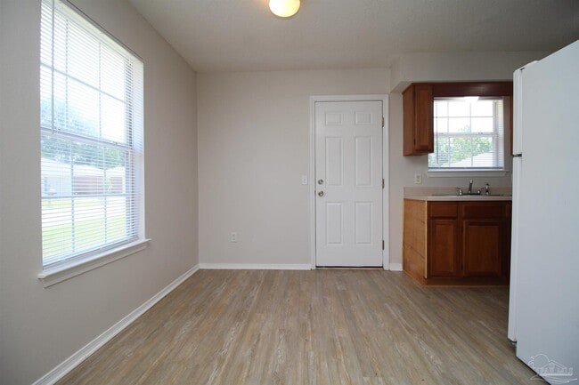 Photo - 509 Wood Crest Way