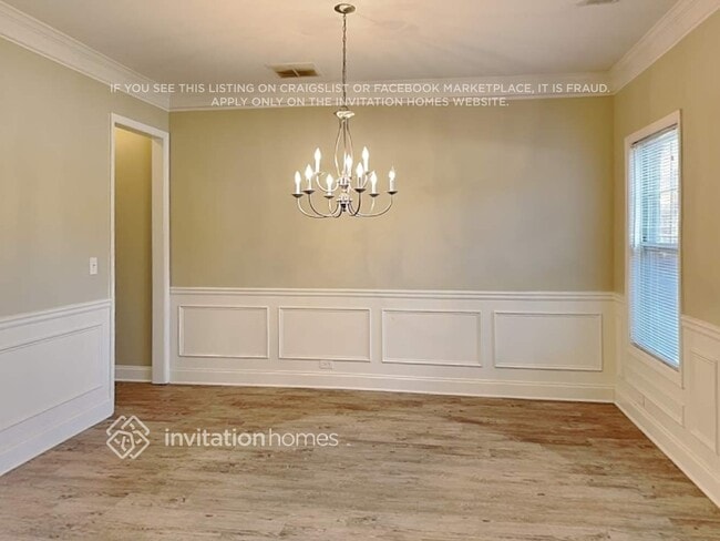 Photo - 505 Lakeside View