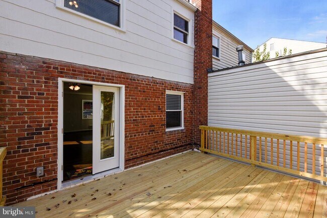 Photo - 2324 Riverview Terrace