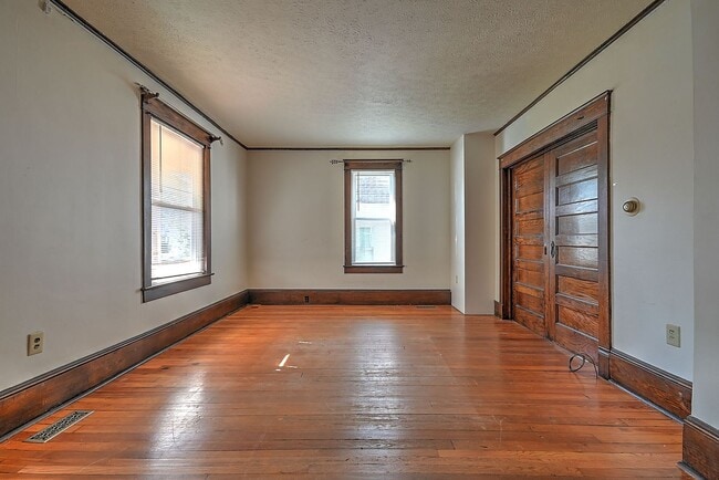 Photo - 404 Carolina Ave