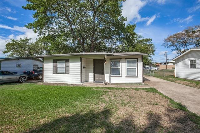 Building Photo - 637 N 4th St Rental
