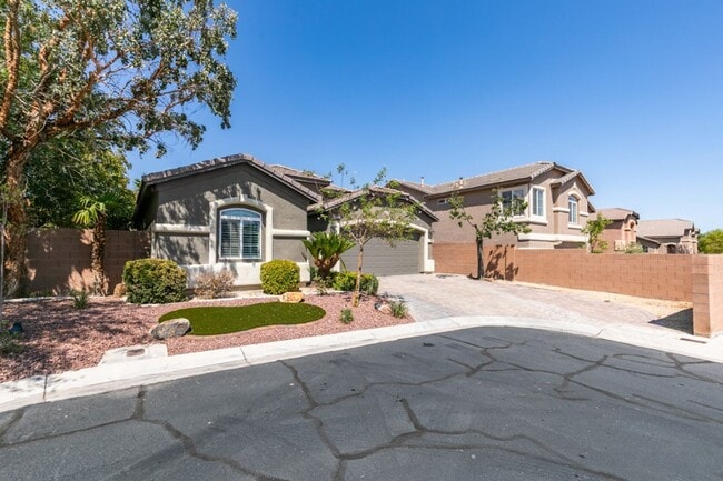 Building Photo - 10002 Long Barrow Ct
