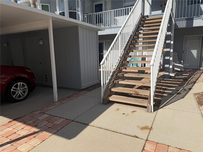 Photo - 880 Bird Bay Dr W Unit 105