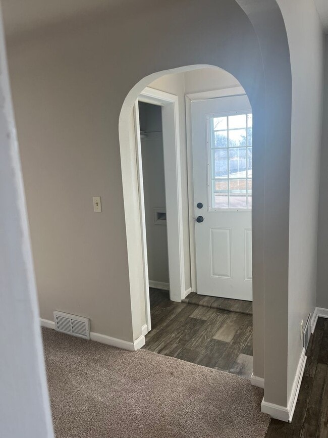 Photo - 3 Bedroom Home! Unit 1704 S 8th Ave