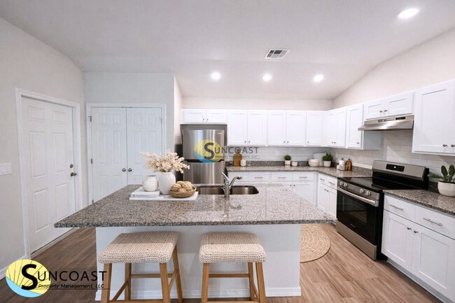 Photo - 397 Greenbriar Blvd