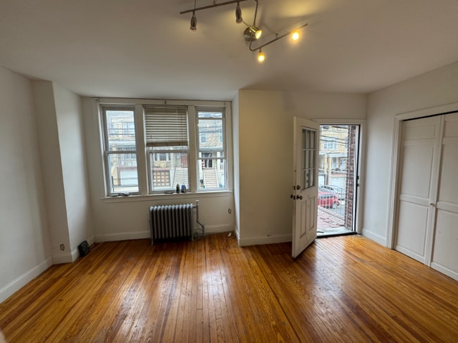 Building Photo - 31A 64th St Rental