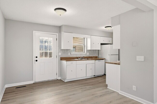 Photo - 90 Park St Unidad 103