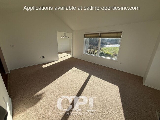 Photo - 109 Kalama River Rd