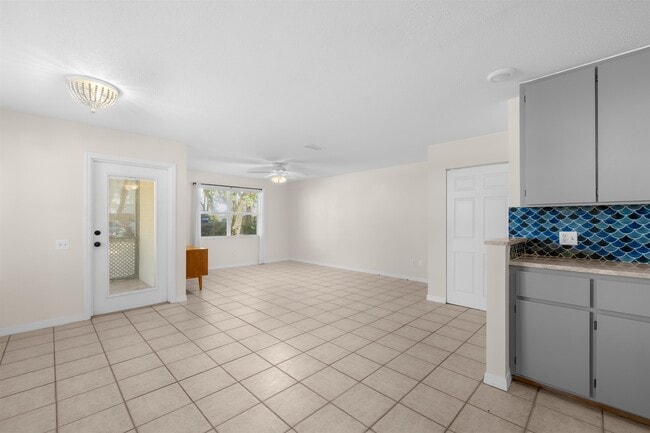 109 B St
