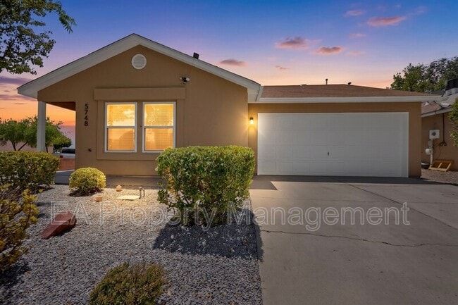 Building Photo - 5748 Pinon Flats Rd NW