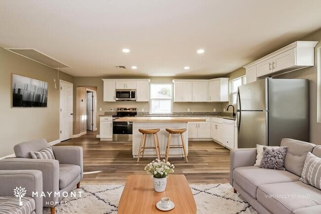 Photo - 37420 New York Ave