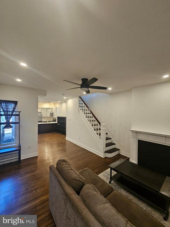 Photo - 150 E Pleasant St