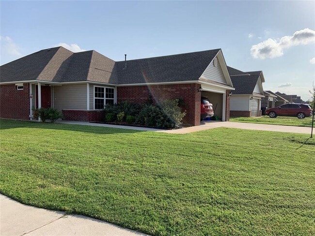 Photo - 9200 NW 71st St House
