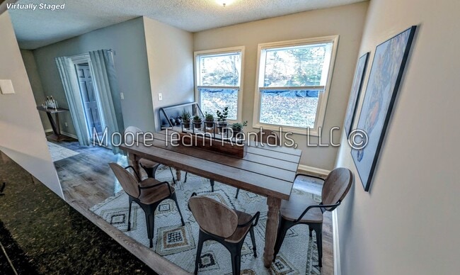 Photo - 416 Sixth Ave W