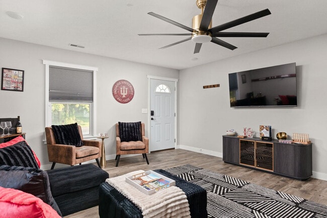 1508 W 11th St Unit SI ID1626376P