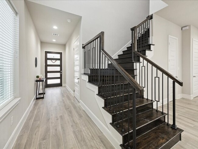 Photo - 2329 Paul Quinn St