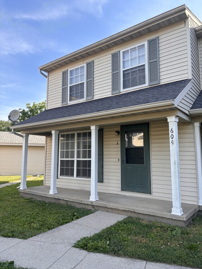 Building Photo - 604 English Creek Ct