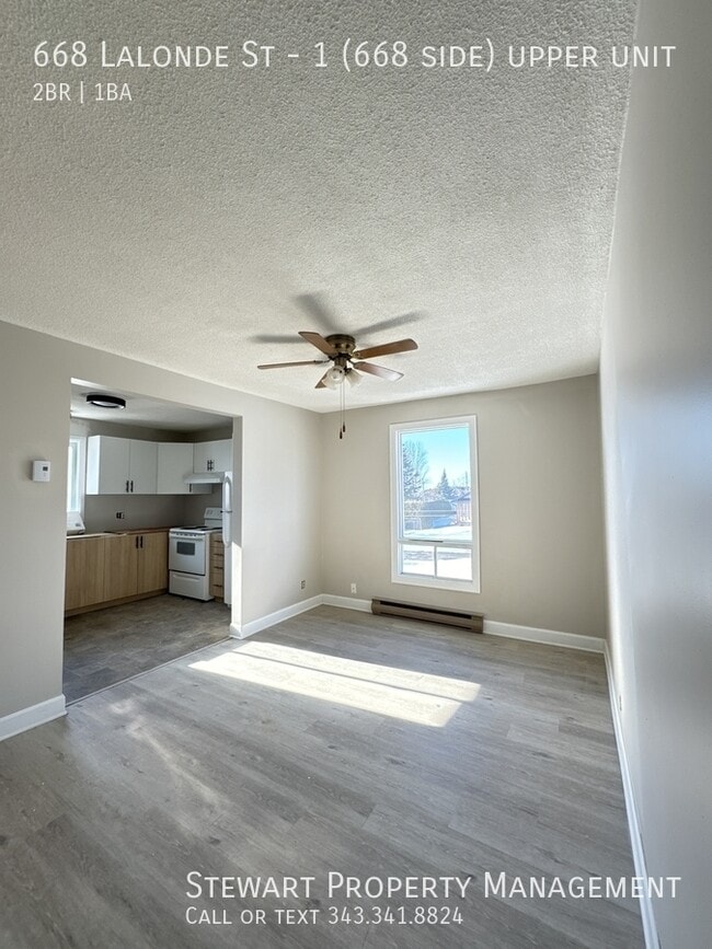 Photo - 668 Lalonde St Unit 1 (668 side) upper