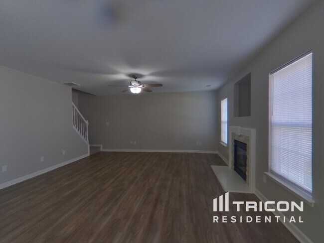 Photo - 2112 Edenderry Dr