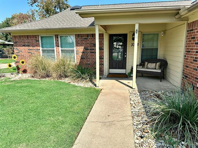 Photo - 3713 Lake Vista Ct House