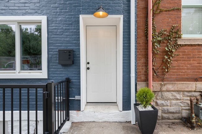 Photo - Furnished Luxury Home for Rent-Historic Deutschtown/Northside