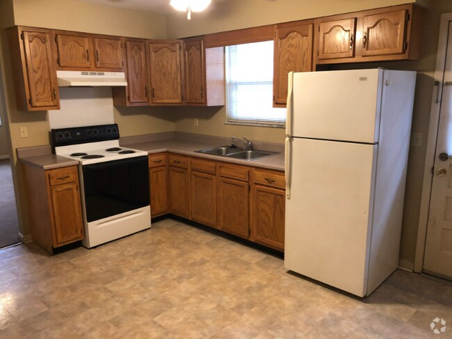 Building Photo - 3024 Piedmont Rd Unit 3 Rental