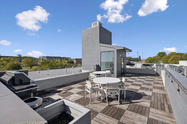 Photo - 806 Olympic St Unit 407