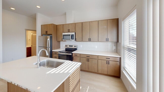 Photo - Terra Station