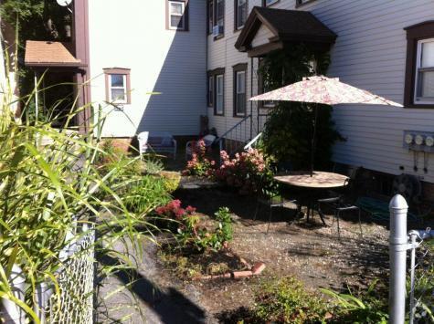 Building Photo - 8 Prescott St Unit 2 bedroom apt lewiston
