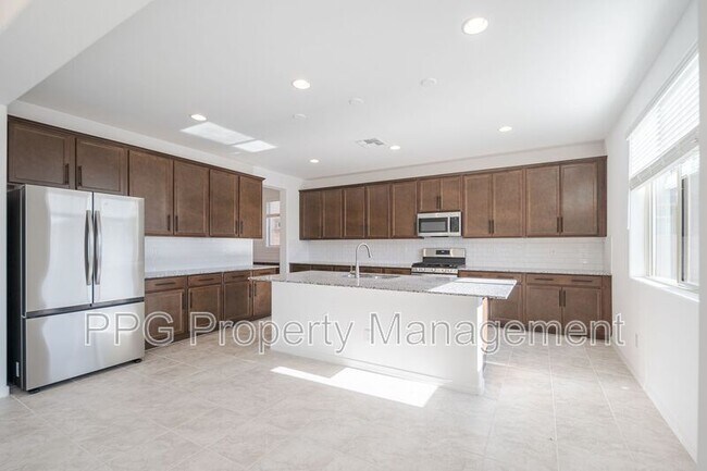 Photo - 11988 N 169th Ave