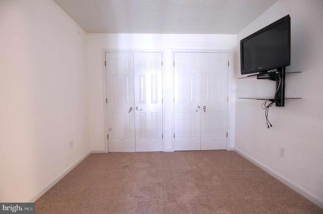 Photo - 1007 Fallcrest Ct Unit 4-104