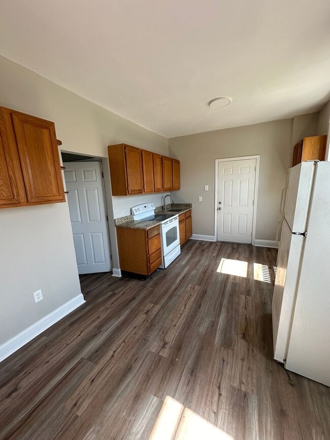 Photo - 3 N Wells Ave Unit 2nd Floor