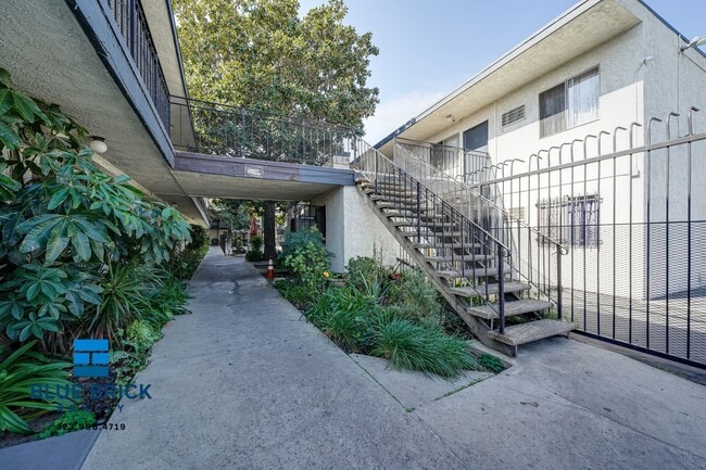 Photo - 8204 Langdon Ave Unit 15