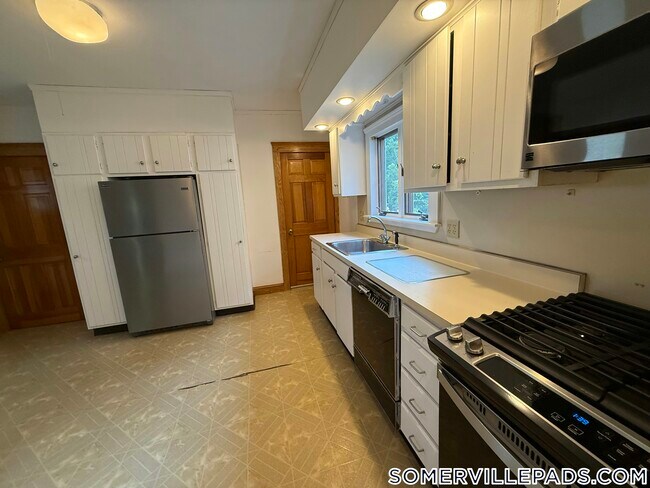 Photo - 80 Curtis St