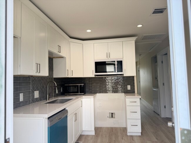 Photo - 7316 La Salette St