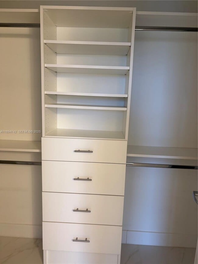 Photo - 16385 Biscayne Blvd Unit 504