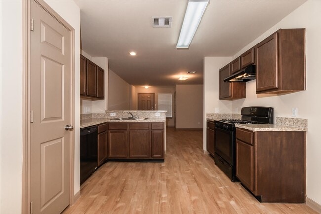 Photo - 5807 Long Arbor Ln