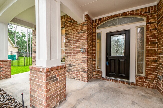 Photo - 18 Hadlock Pl