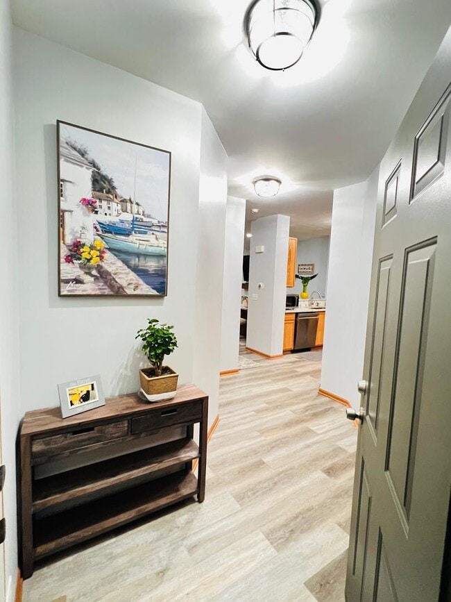 105 Neutrenton Ave