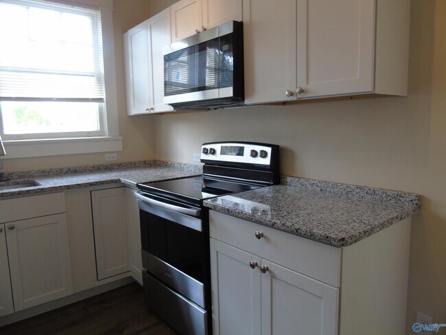 Photo - 207 Lincoln St SE Unit G