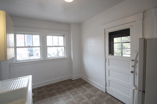 Photo - 311 Franklin Ave Unidad 3
