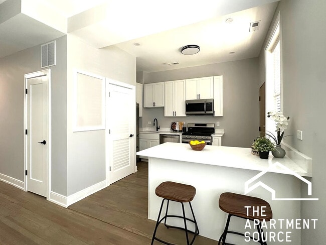 Photo - 3830 N Wilton Ave Unit 3