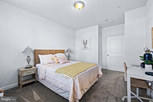 Photo - 2308 Lincoln Wy