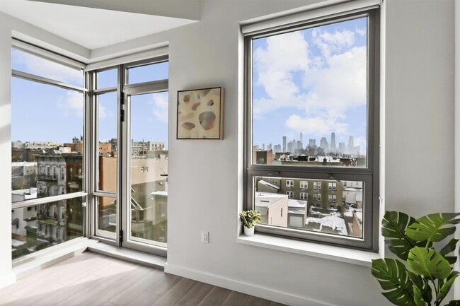 Photo - 75 Jordan Ave Unidad 207