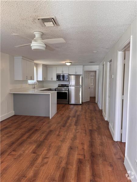 Building Photo - 1040 NW 2nd Ave Rental