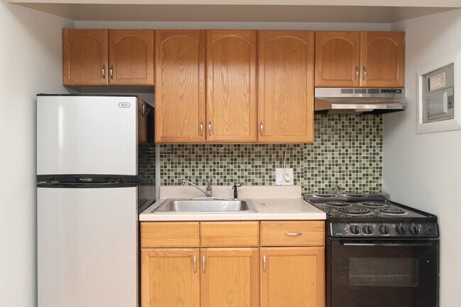 Photo - 450 W Wellington Ave Unit E9