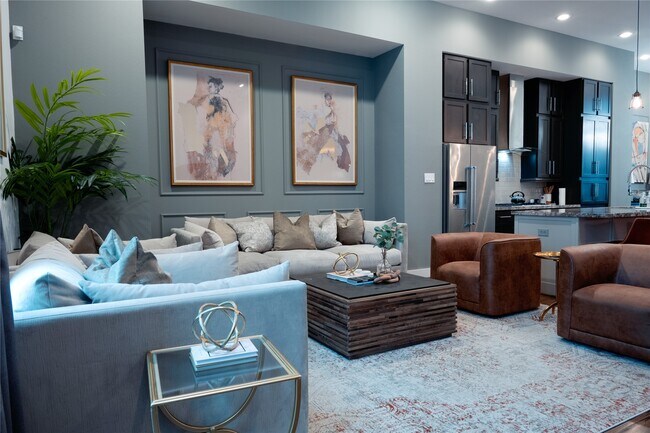 Building Photo - 2826 Clay St