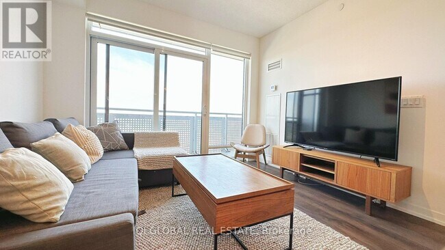 Photo - 2520 Eglinton Ave W Unité 1013