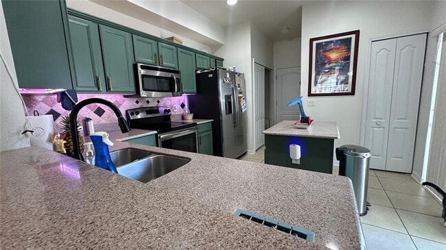 Photo - 525 Waterside Pointe Dr