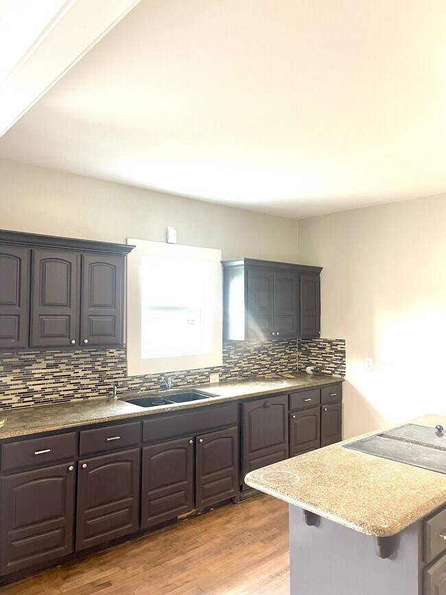 808 Oak Street Rental For Rent in Cushing, OK